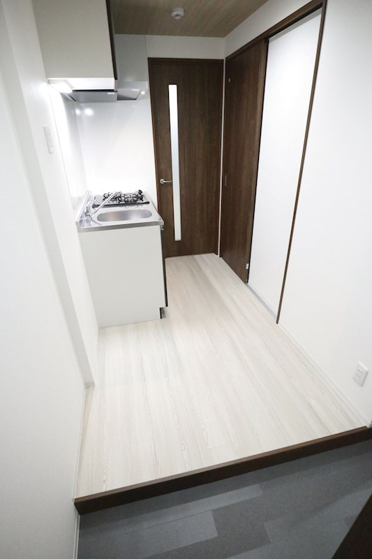 ワコーレヴィータ川西通 玄関