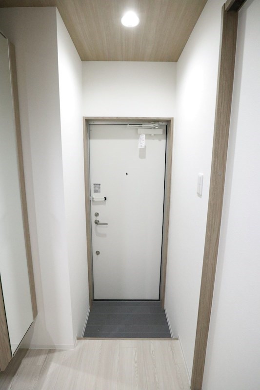 ワコーレヴィータ川西通 玄関