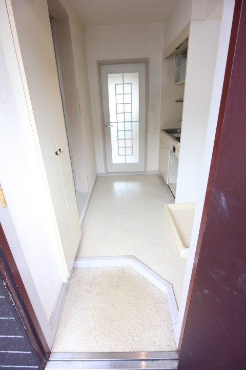 エル・マール東須磨 玄関