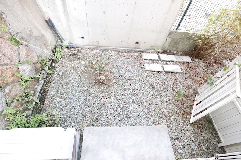 ルシェール房王寺 ベランダ