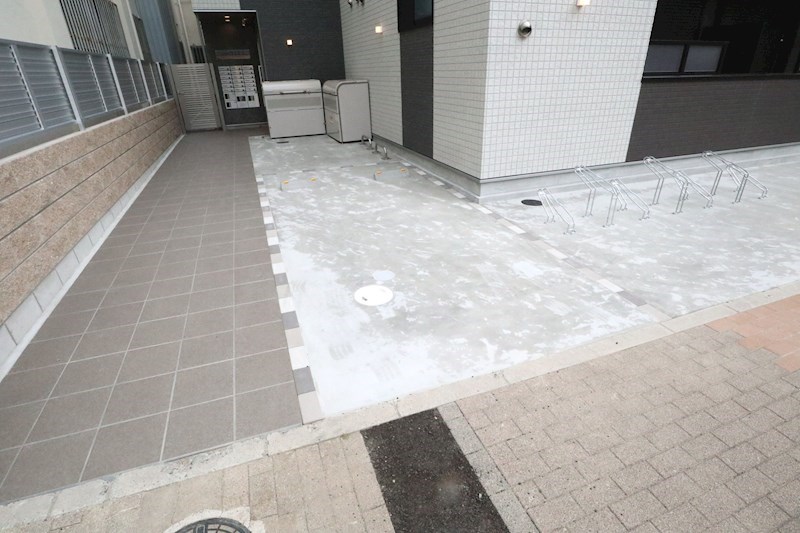ワコーレヴィータ川西通 駐車場