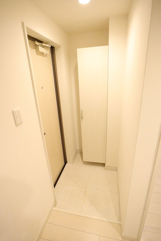 la glycine 神戸 玄関