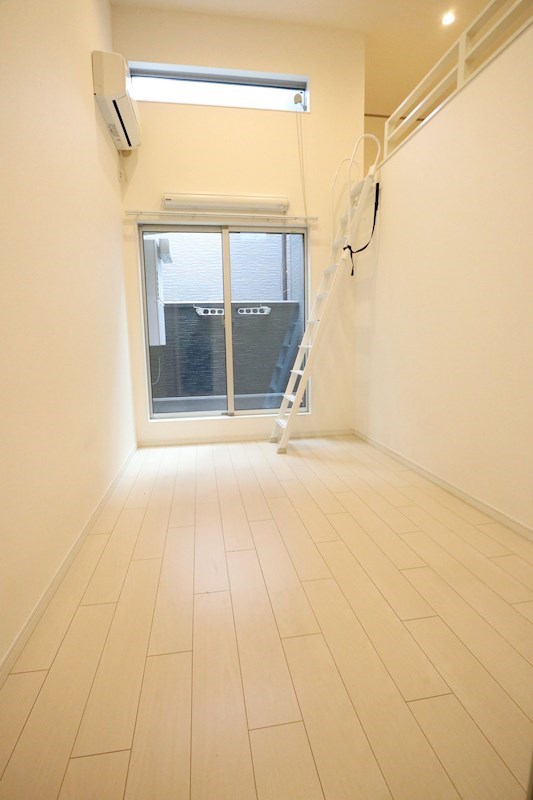 la glycine 神戸 リビング