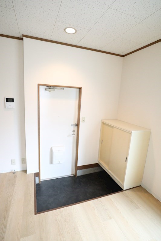 ベルトゥリー板宿EAST 玄関
