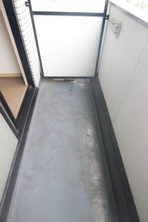 リベラルハウス ベランダ