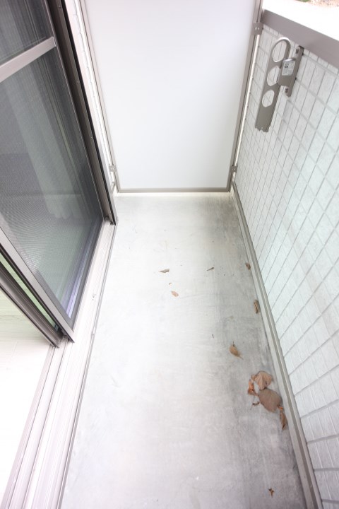 エヌエムサンカンテキャトフC棟 ベランダ