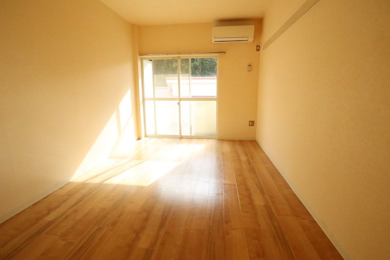 コスモメイト鈴蘭西 リビング