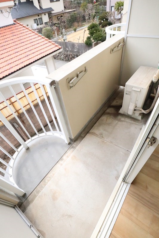 コスモメイト鈴蘭西 ベランダ