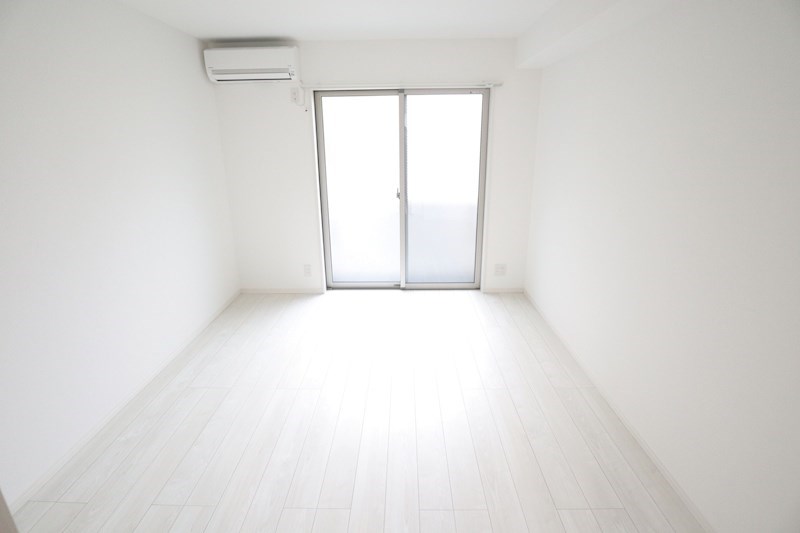 ワコーレヴィアーノ須磨行幸町 リビング