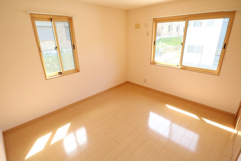 ソレアードB棟 ベッドルーム