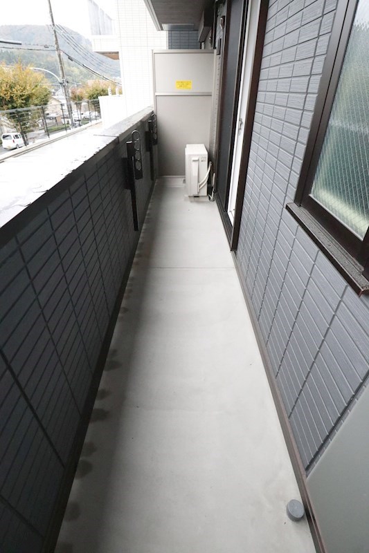 ザ・アパートメント谷上 ベランダ