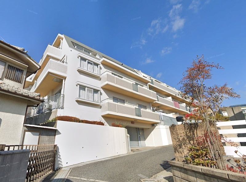 ラブリー鈴蘭台 外観写真