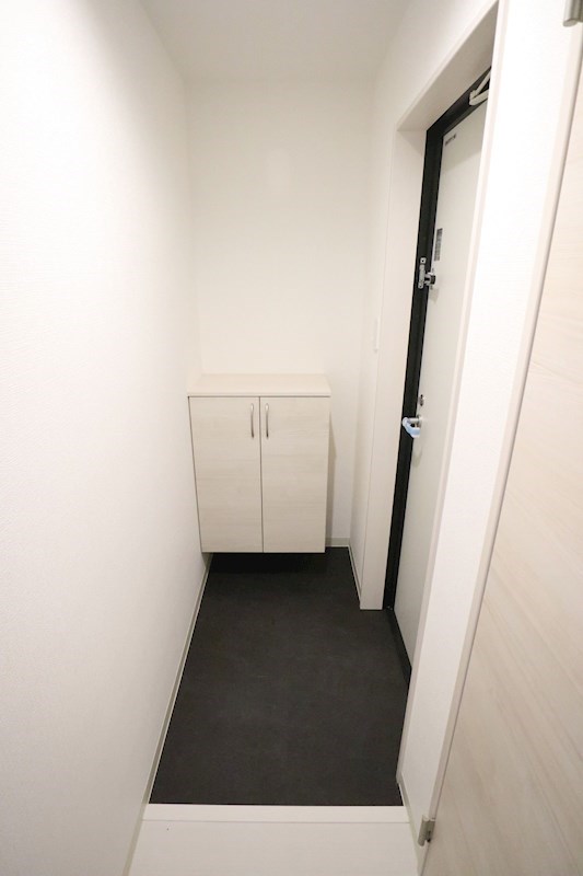 D porta algol 玄関