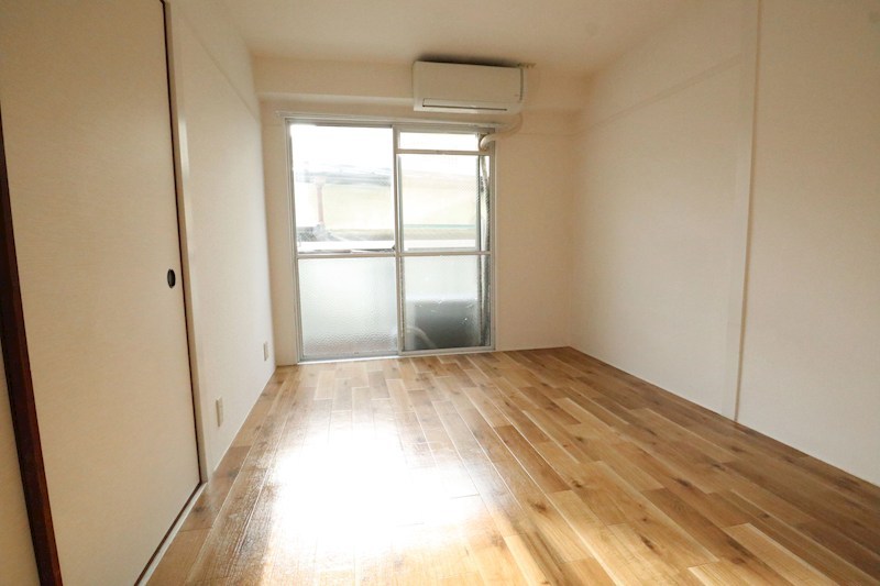 オレンジマンション リビング