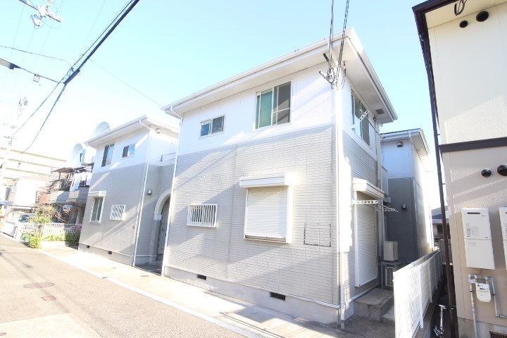 シャルマン前原 外観写真