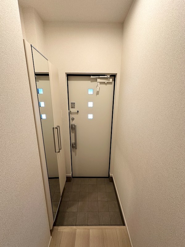 パルファン南落合１棟 玄関
