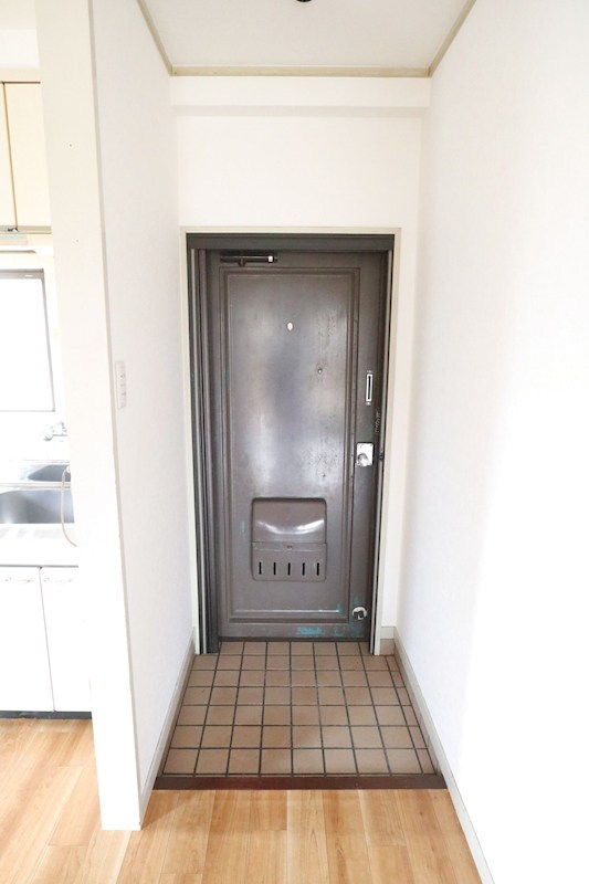 メゾン大塚 玄関