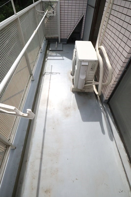 ハイライフ雲雀ヶ丘 ベランダ