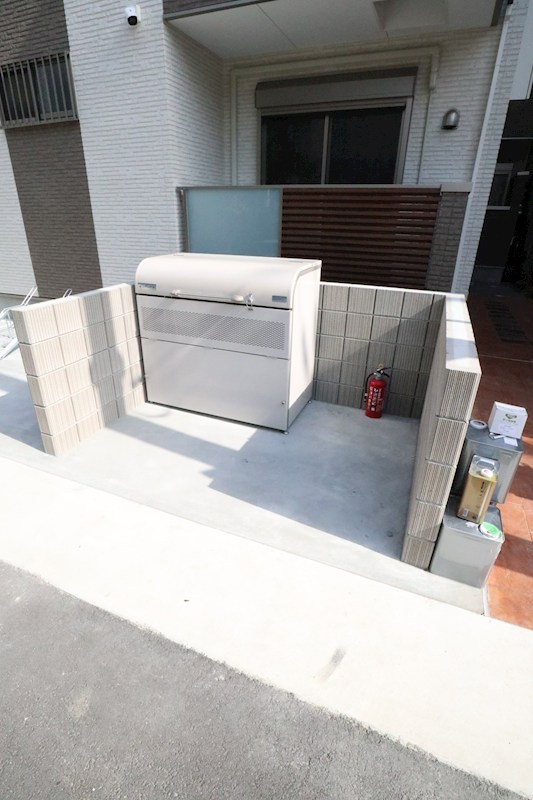 エフ アセシア アベンシス その他7