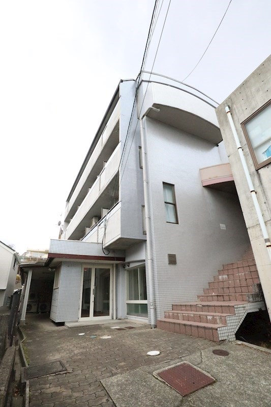 スクエアメゾン鈴蘭台 外観写真
