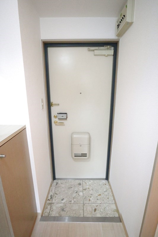 スクエアメゾン鈴蘭台 玄関