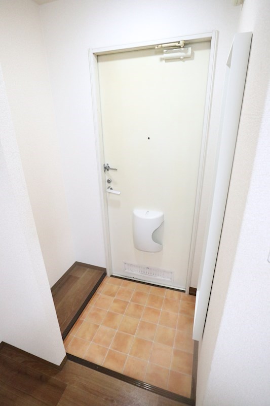 フレグランス高取山 玄関