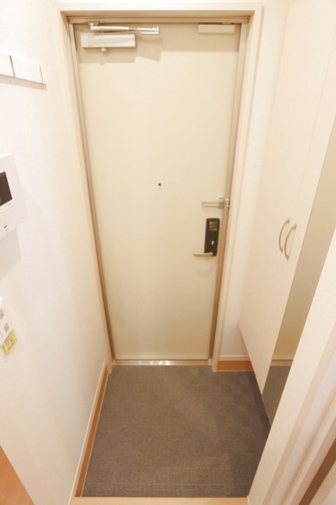グリーンビラ大谷 玄関