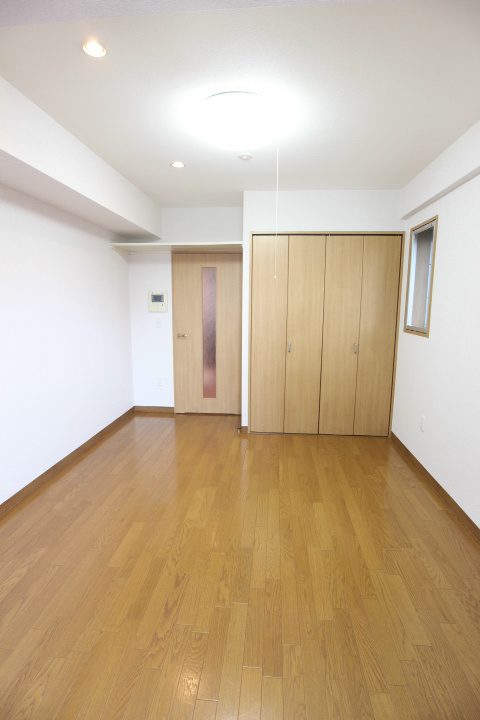 神戸アスタカレッジハイツ ベッドルーム