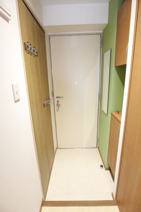 学園西カレッジハイツ 玄関