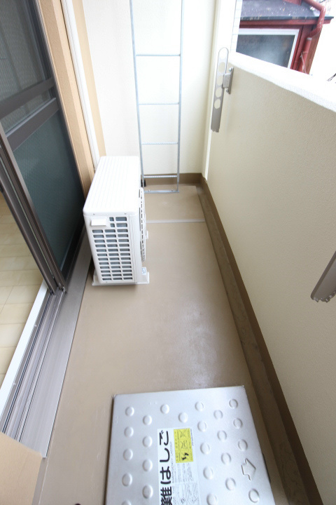 リバーサイド苅藻川 ベランダ