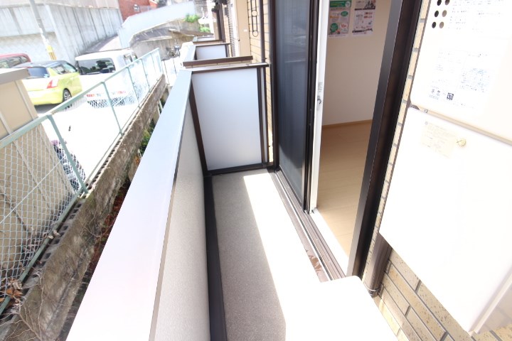 メゾンエトワール神戸西山町 ベランダ