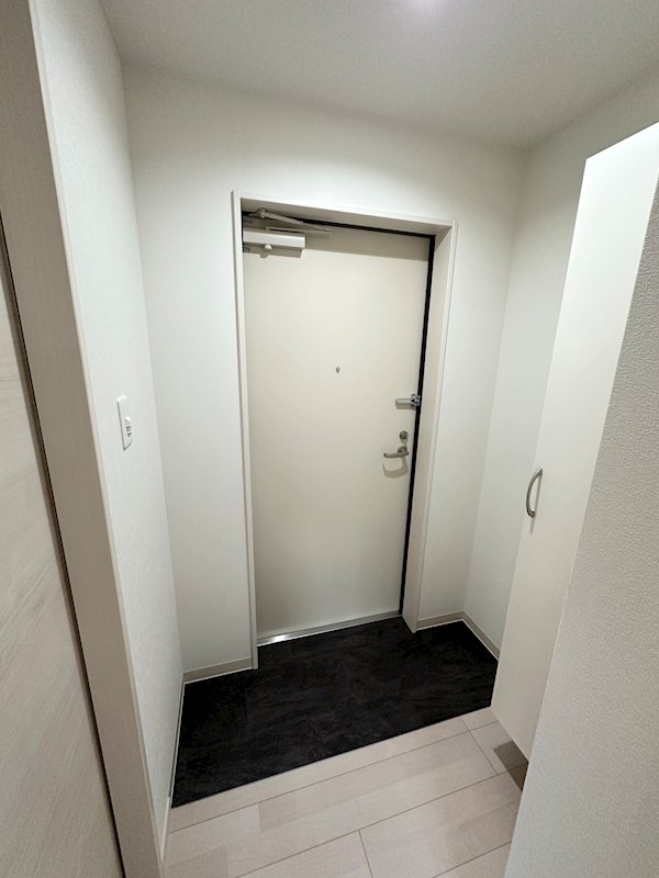 エフ ルブラ シーム 玄関