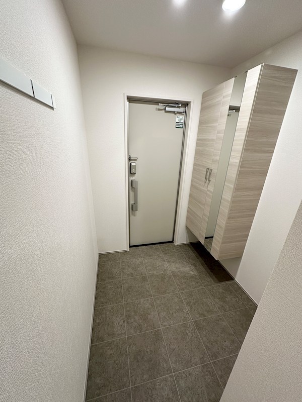 グランマーリエ松野通 玄関