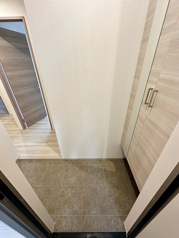 グランマーリエ松野通 玄関