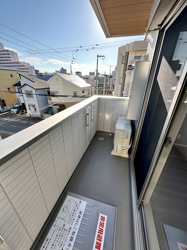 グランマーリエ松野通 ベランダ