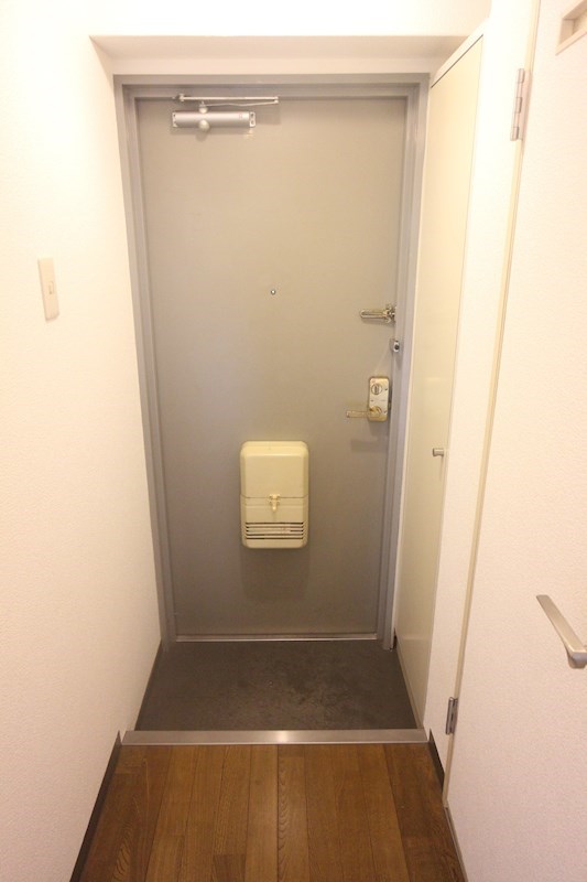 ロイヤルメゾン東須磨 玄関