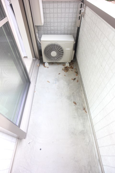 エヌエムサンカンテキャトフC棟 ベランダ