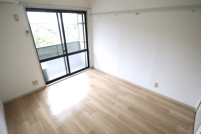 プラーフ西山 ベッドルーム