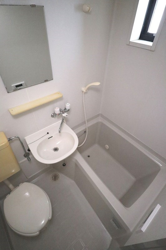 プラーフ西山 風呂画像