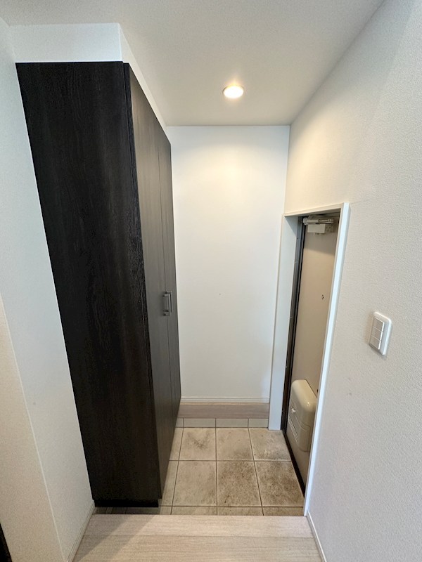 グランメール腕塚ANNEX 玄関