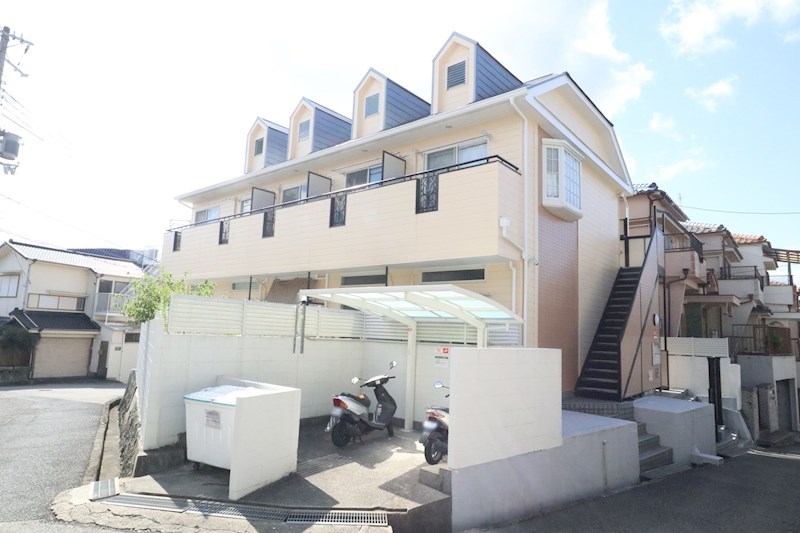 フローラ鈴蘭台北町 外観