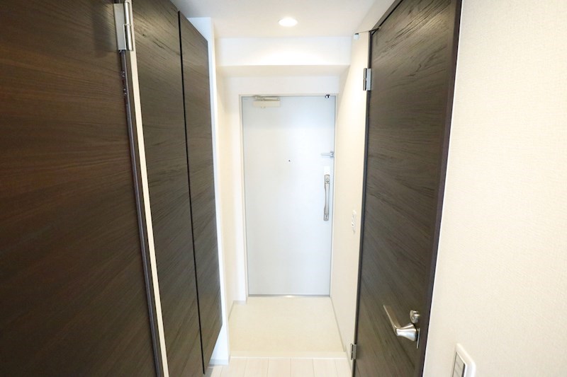 ルリアン板宿 玄関