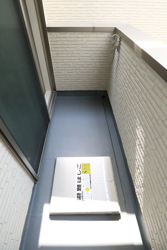 エフ アセシア デュマリス ベランダ