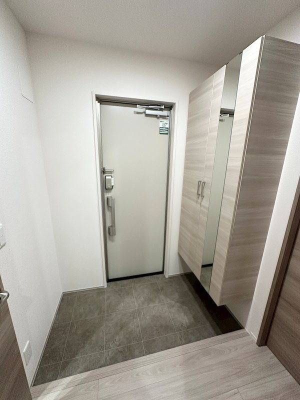 グランマーリエ松野通 玄関