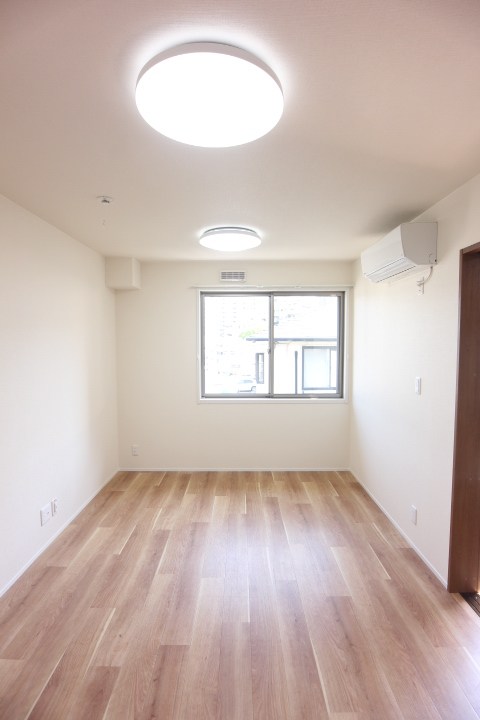 メゾンド・メルヴェーユ須磨 リビング