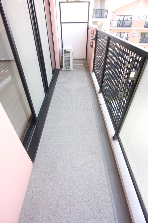 ルームズ学園北町 ベランダ