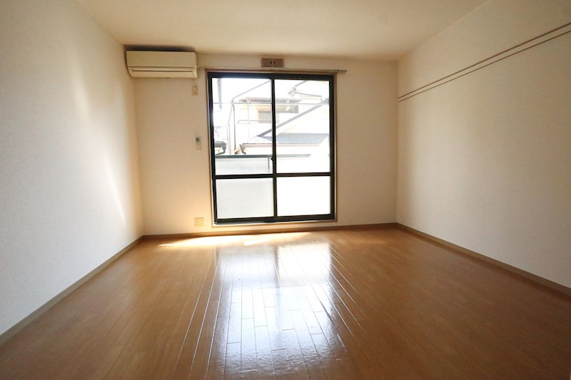 ジュネス離宮 リビング