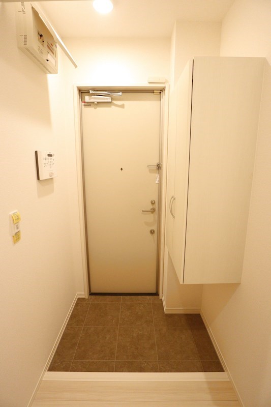 クローバー富士1号館 玄関