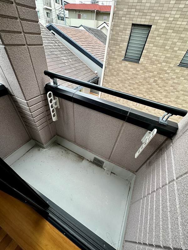 磯馴町6丁目戸建住宅 ベランダ