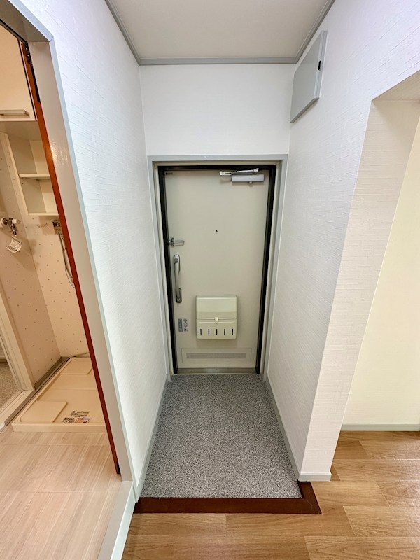 名谷1団地2号棟 玄関